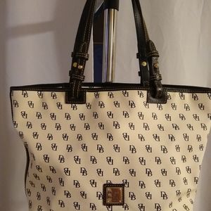 Dooney and Bourke purse